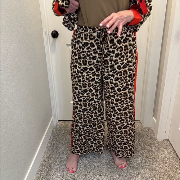 Leopard Print Pajama Set with Red Accents or can wear out to eat - Picture 12 of 13